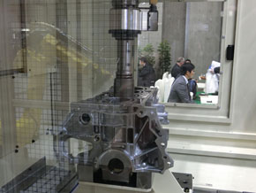 シリンダーブロック量産加工事例